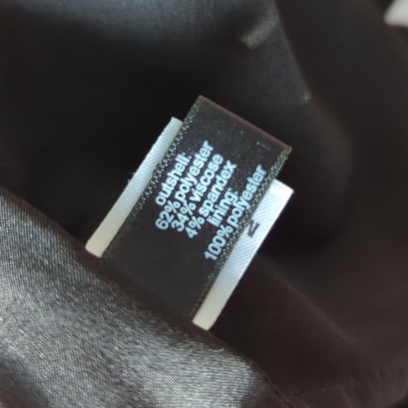 Pleated black mini skirt, size 4 - Picture 5 of 7